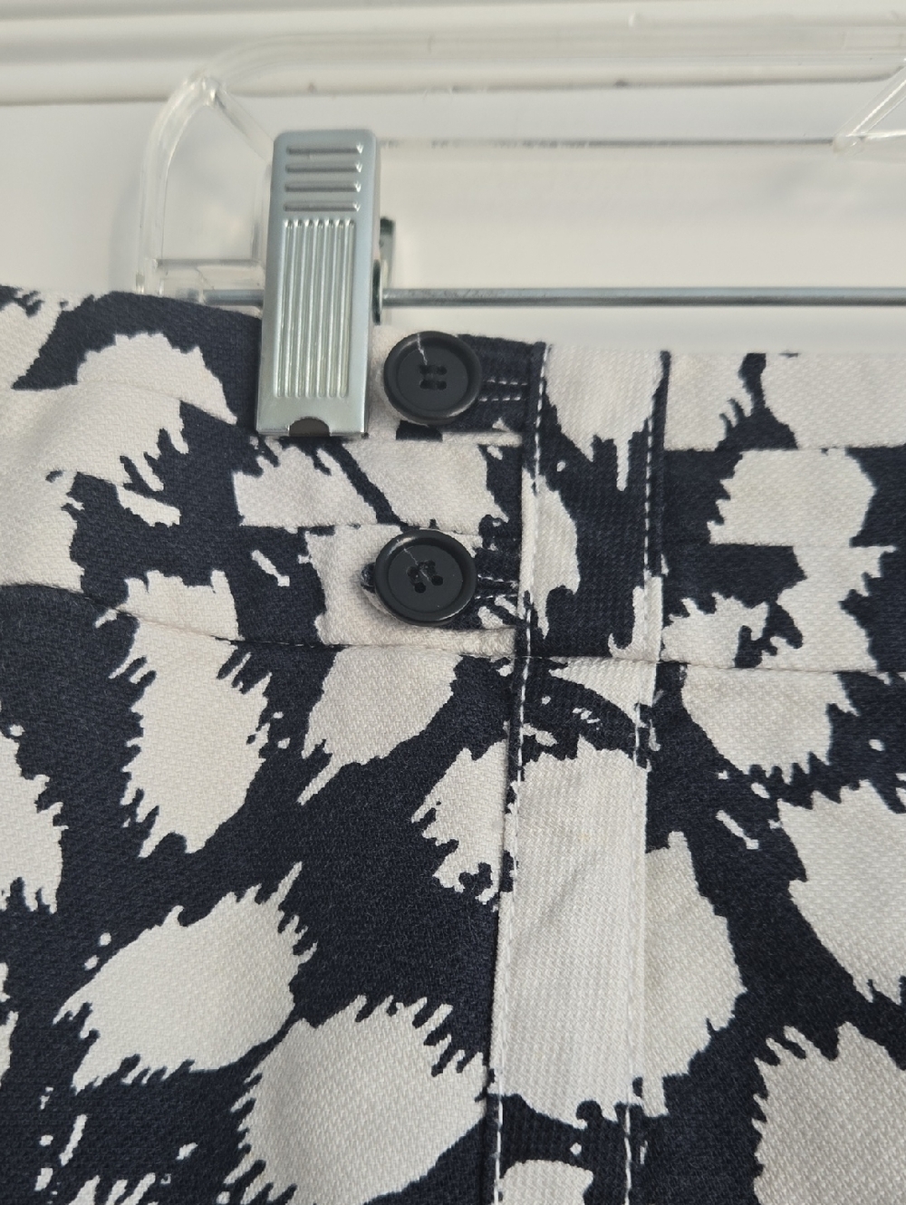 Black & White Printed Mini Skirt - Picture 3 of 10